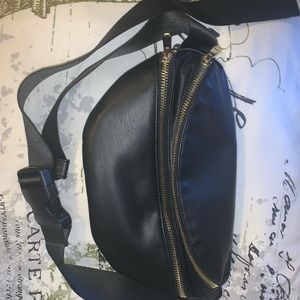 Forever 21 black Fanny pack